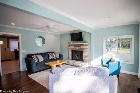 Living - 4767 S S Riv, Newaygo, MI 49337 photo 3 of 4