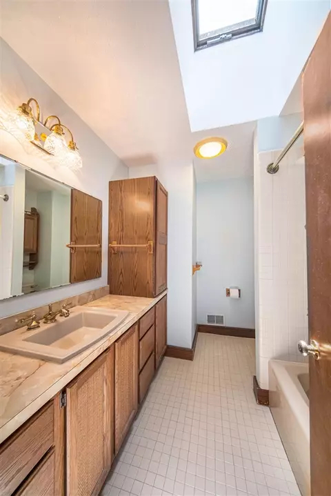 Bath - 7385 Macomber, Ann Arbor, MI 48103 photo 1 of 3