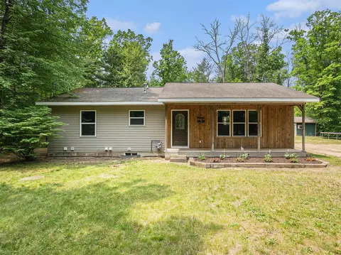 8577 Loveless, Howard City, MI 49329