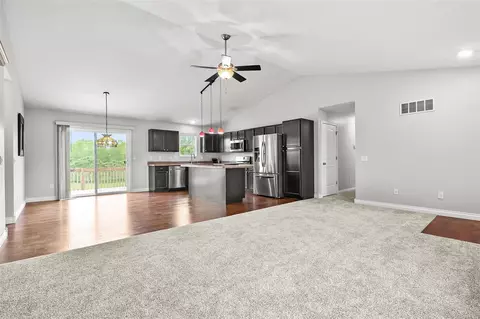 270 Summit, Otsego, MI 49078 photo 3