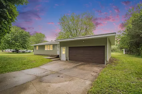 941 Closson, Benton Harbor, MI 49022