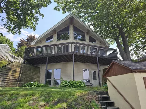 83140 Waldron, Lawton, MI 49065