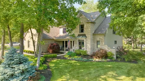 3179 Lakewood Shrs, Howell, MI 48843