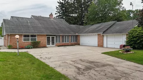 57081 M 51, Dowagiac, MI 49047