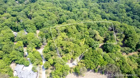 225 Dunegrass Rdg, Saugatuck, MI 49453