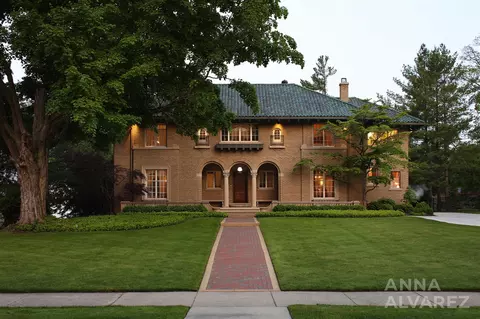 727 Plymouth, Grand Rapids, MI 49506