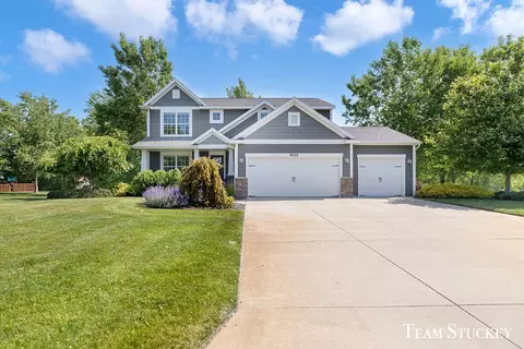 9920 Myers Vw, Rockford, MI 49341