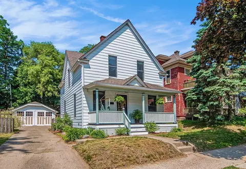 247 Diamond, Grand Rapids, MI 49506
