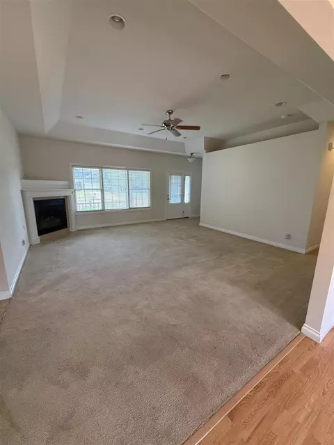Living - 5798 Wacker, Stevensville, MI 49127 photo 2 of 4