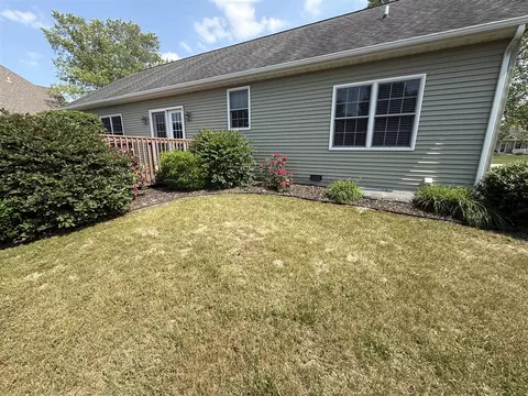 Exterior - 5798 Wacker, Stevensville, MI 49127 photo 7 of 9