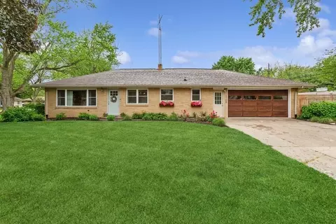 3108 Kim, Saint Joseph, MI 49085