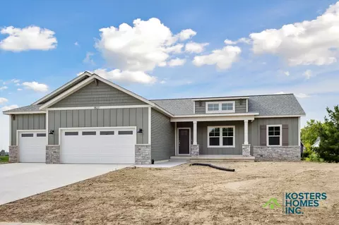 1827 Stratford, Grand Rapids, MI 49534