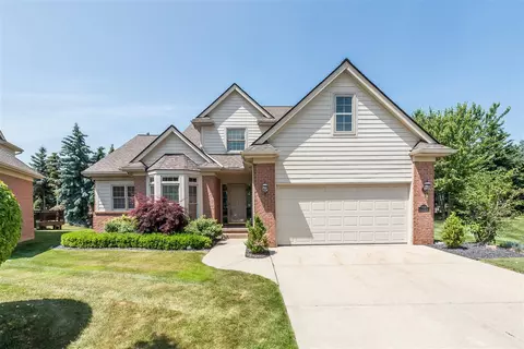 47130 Hunters Park, Plymouth, MI 48170