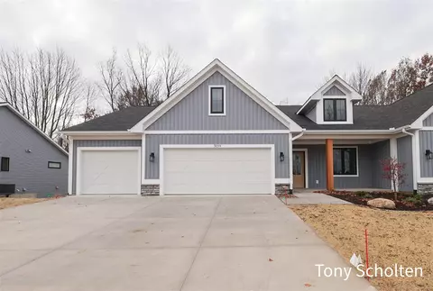 5094 Blendon Woods #4, Hudsonville, MI 49426
