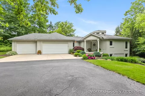 2929 16th, Hudsonville, MI 49426