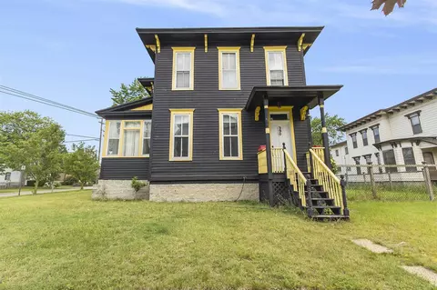 390 W Muskegon, Muskegon, MI 49440