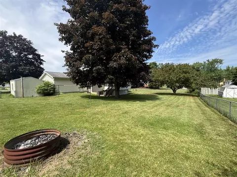 Exterior - 6446 Skylark, Jackson, MI 49201 photo 11 of 13