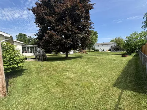 Exterior - 6446 Skylark, Jackson, MI 49201 photo 9 of 13