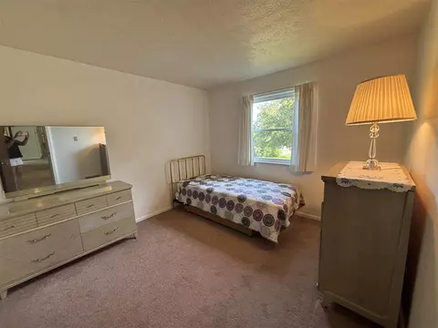 Bedroom - 6446 Skylark, Jackson, MI 49201 photo 1 of 3