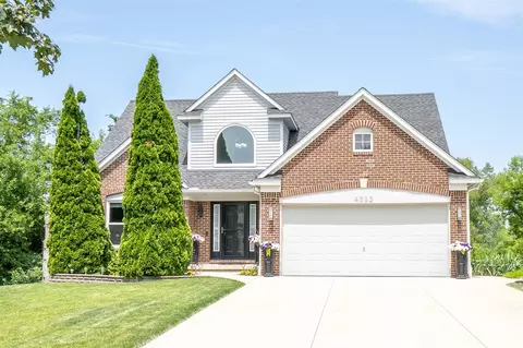 4693 Blossom Hl, Ann Arbor, MI 48108