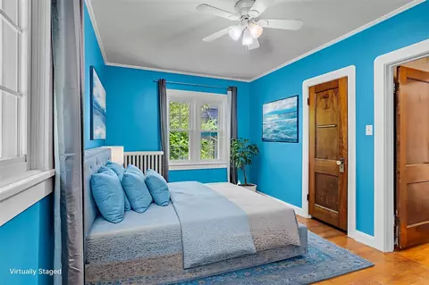 Bedroom - 806 Oakridge, Jackson, MI 49203 photo 5 of 18