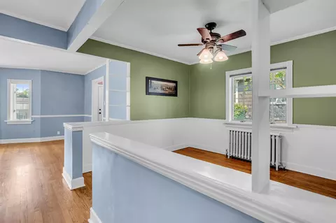 Entry Way - 806 Oakridge, Jackson, MI 49203 photo 4 of 5