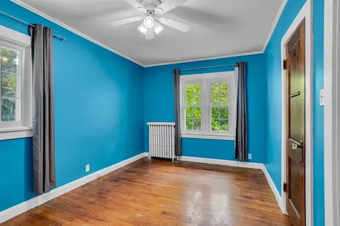 Bedroom - 806 Oakridge, Jackson, MI 49203 photo 6 of 18