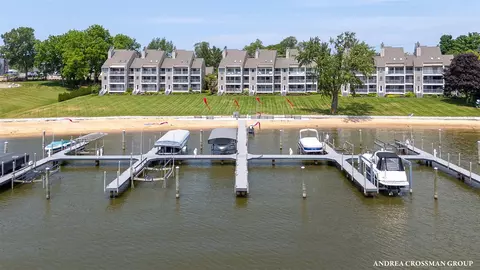 422 Howard, Holland, MI 49424