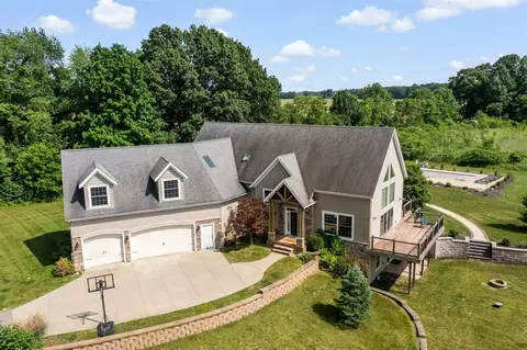 24815 May, Edwardsburg, MI 49112