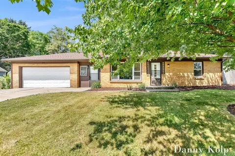 511 Charlotte, Grand Rapids, MI 49504