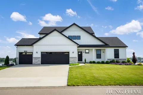 8213 Placid Waters, Allendale, MI 49401