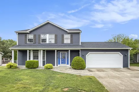 1142 N Peach, Plainwell, MI 49080