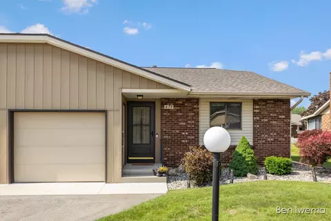 679 Waterview, Grandville, MI 49418