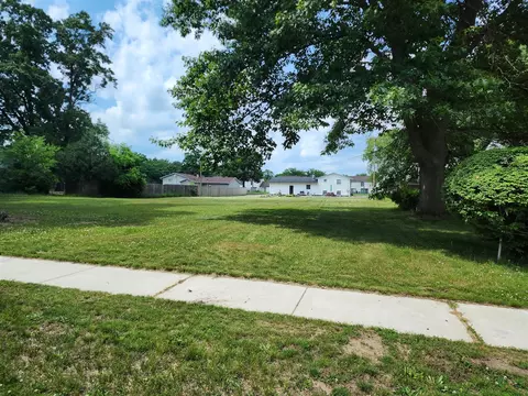 V/l Clausen, Three Rivers, MI 49093