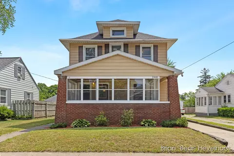 2468 Central, Wyoming, MI 49519