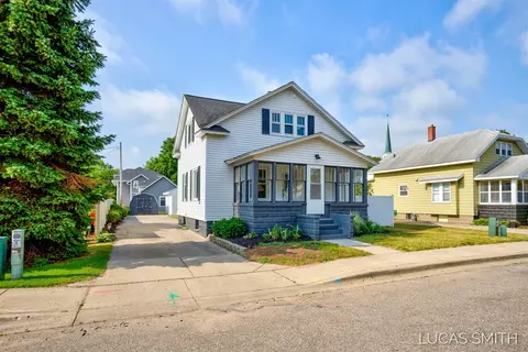 236 E Cherry, Zeeland, MI 49464