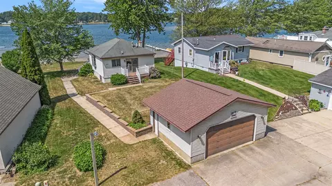 2975 Lakeshore, Twin Lake, MI 49457
