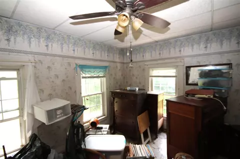 Bedroom - 14585 E V, Fulton, MI 49052 photo 2 of 2