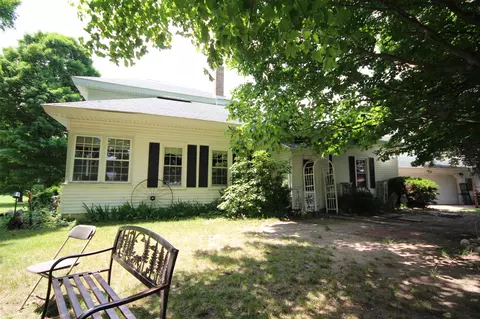 Exterior - 14585 E V, Fulton, MI 49052 photo 5 of 11