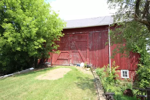 Exterior - 14585 E V, Fulton, MI 49052 photo 3 of 11