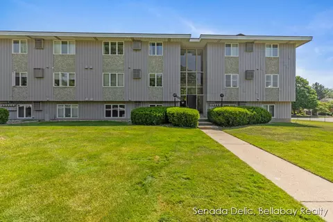 2623 Ridgecroft #301, Grand Rapids, MI 49546
