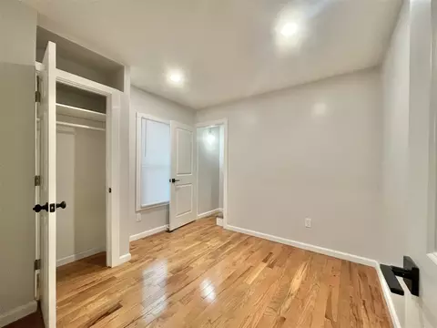 Bedroom - 336 E Prospect, Jackson, MI 49203 photo 1 of 3