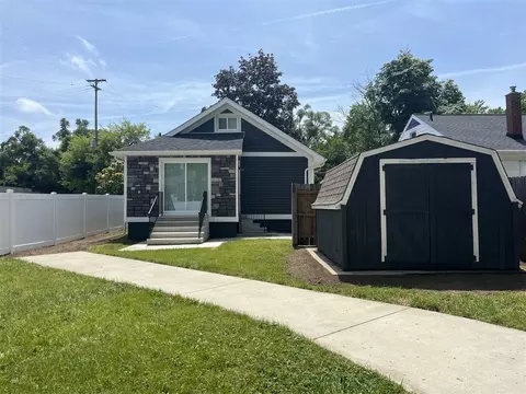 Exterior - 336 E Prospect, Jackson, MI 49203 photo 4 of 6