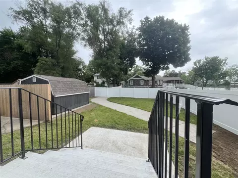 Exterior - 336 E Prospect, Jackson, MI 49203 photo 5 of 6