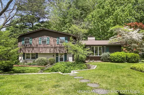 680 Marylane, Holland, MI 49423