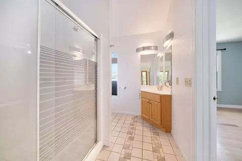 Bath - 6990 Kennedy, Munith, MI 49259 photo 1 of 2