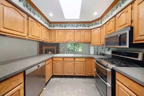 Kitchen - 6990 Kennedy, Munith, MI 49259 photo 2 of 3