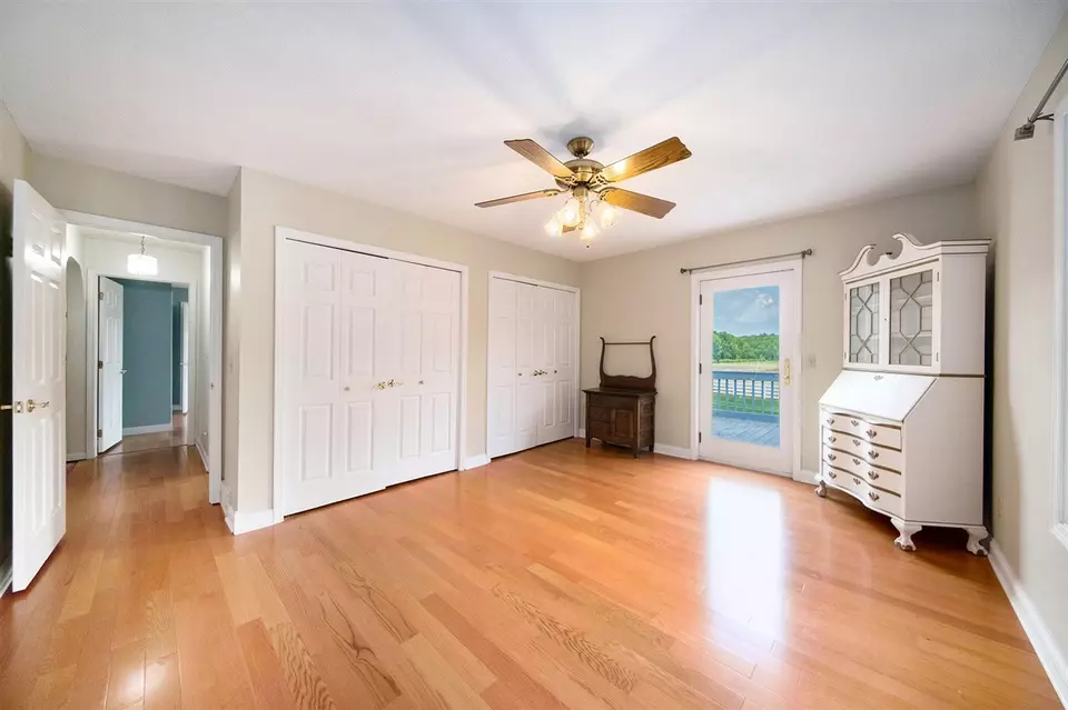 Bedroom - 6990 Kennedy, Munith, MI 49259 photo 3 of 5
