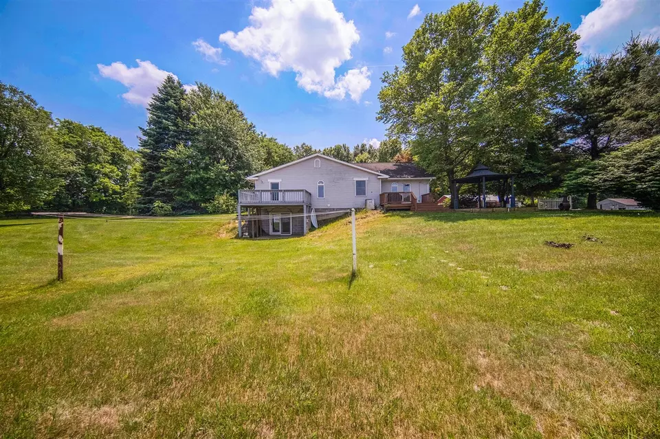 Exterior - 6990 Kennedy, Munith, MI 49259 photo 8 of 9
