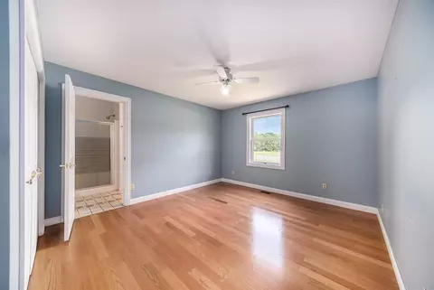 Bedroom - 6990 Kennedy, Munith, MI 49259 photo 1 of 5